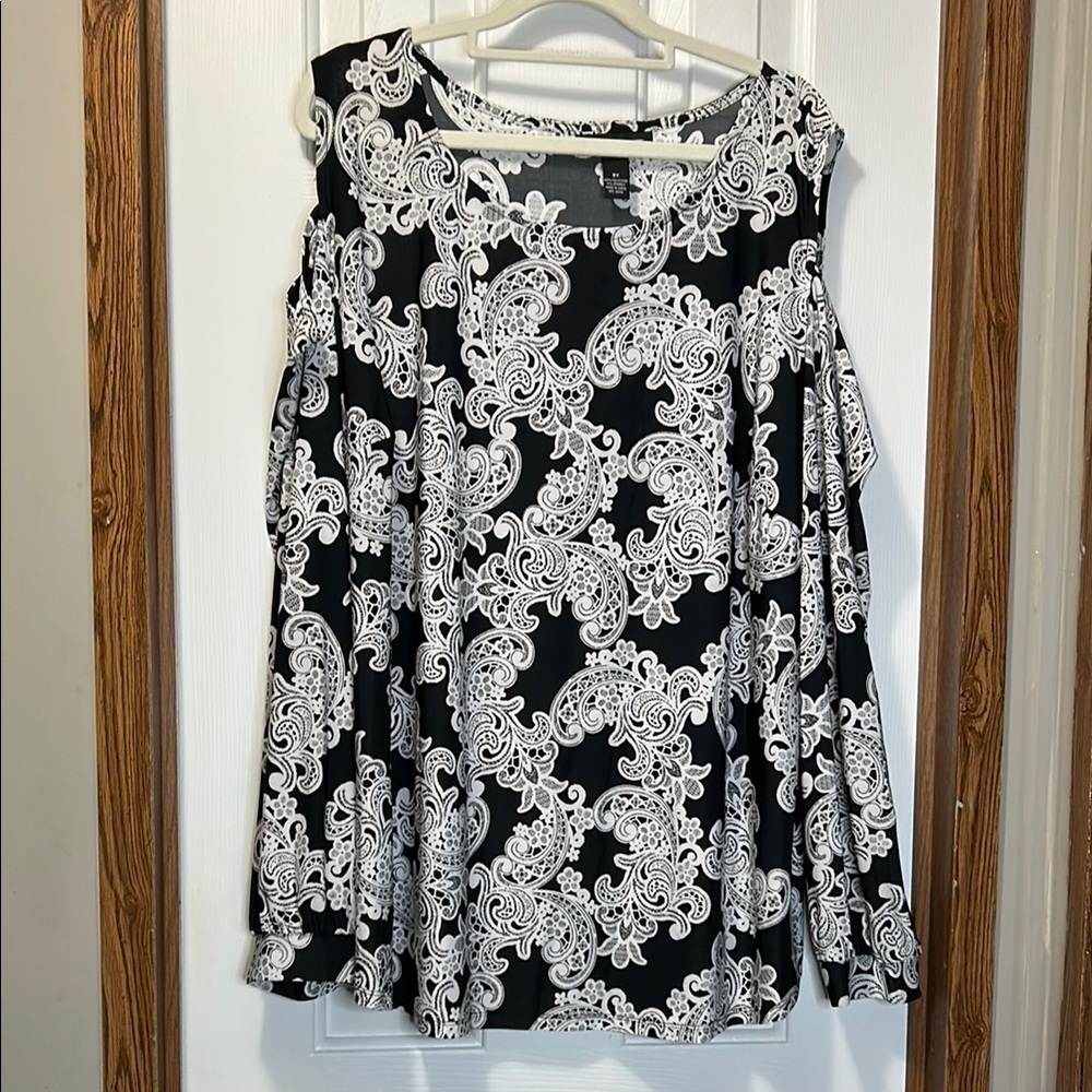 INC International Concepts Monochrome Lace Design Blouse